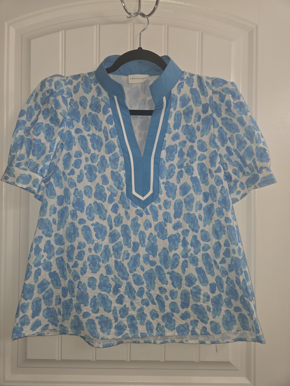 entro Blue and White Printed Tunic with V-Split Neck